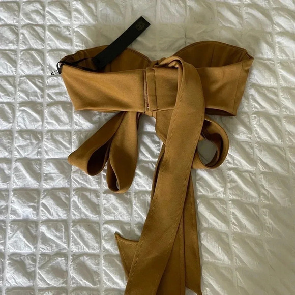 House of Harlow 1960 X Revolve Tammy tan halter wrap top - Picture 8 of 12